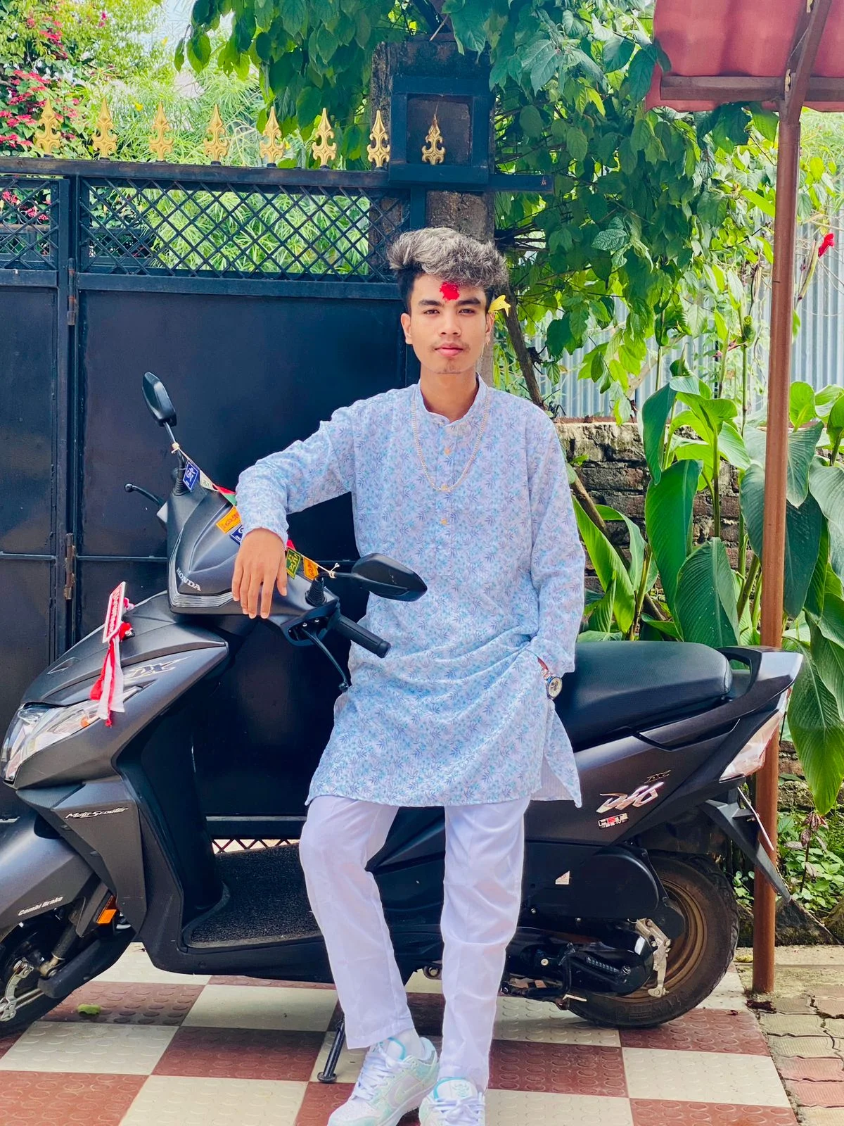 Maneesh Chaudhari